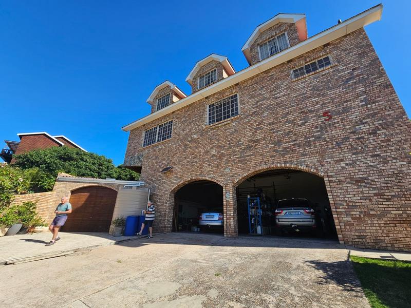 4 Bedroom Property for Sale in Aston Bay Eastern Cape